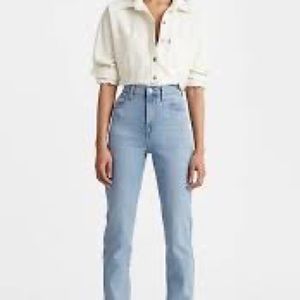 Womens classic straight levi jeans